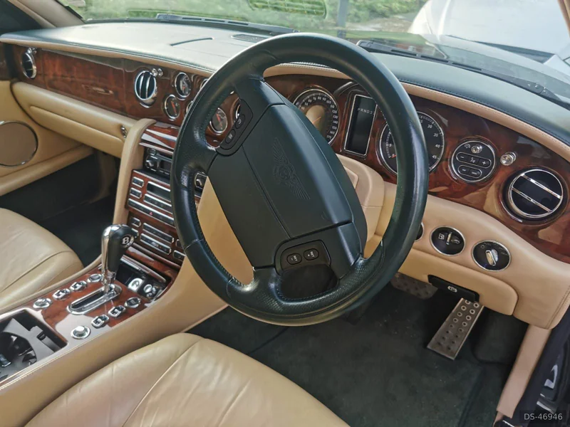 2006 Bentley Arnage in London 10