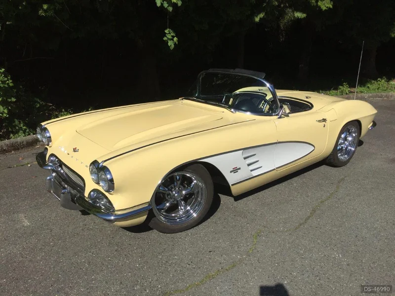 1961 Chevrolet Corvette in Langley 3