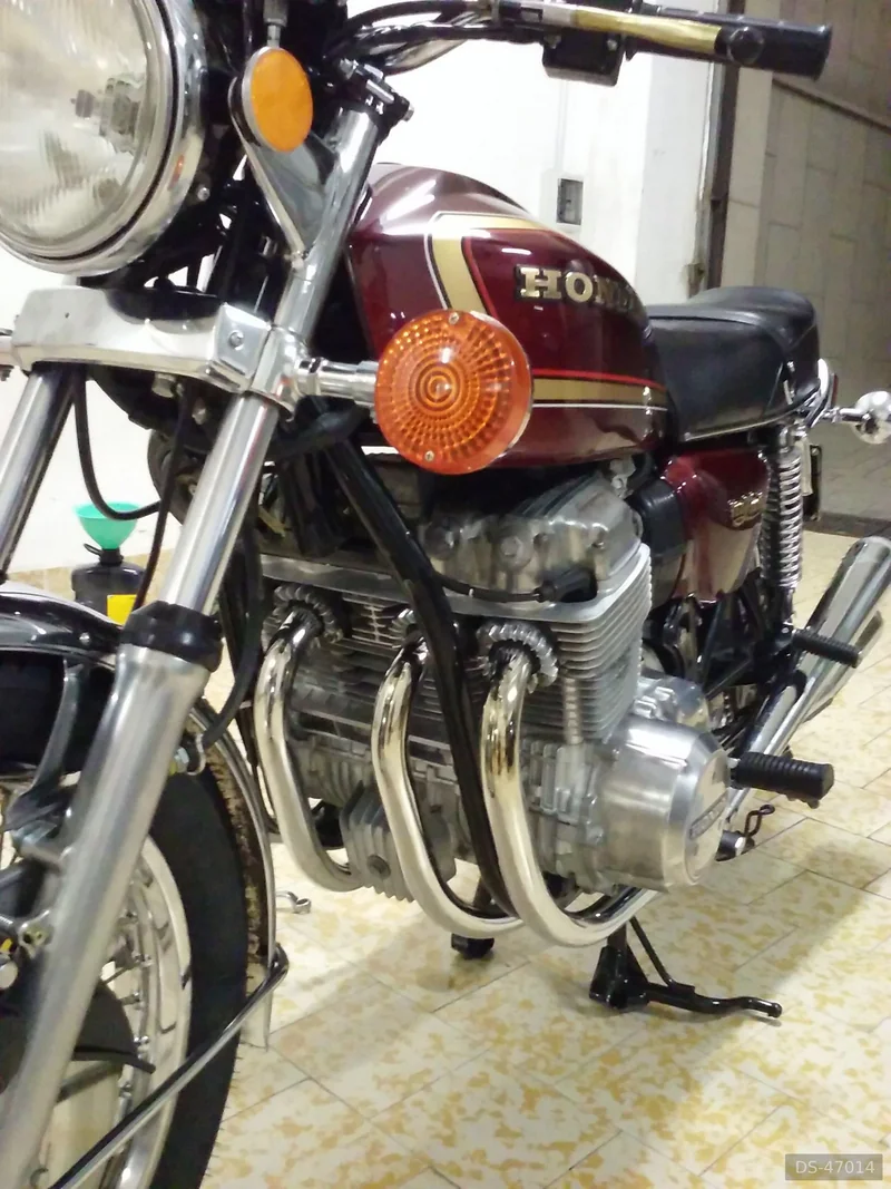 1976 Honda Cb 750 K7 in Napoli 6