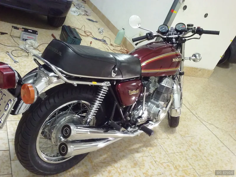 1976 Honda Cb 750 K7 in Napoli 7