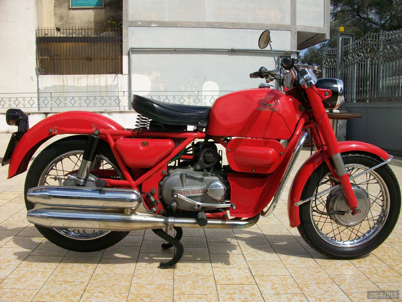 1972 Moto Guzzi Nuovo Falcole in Napoli 2