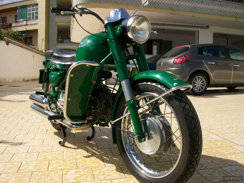 1972 Moto Guzzi Nuovo Falcole in Napoli 3