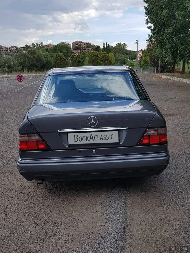 1994 Mercedes-Benz 200e in Napoli 5