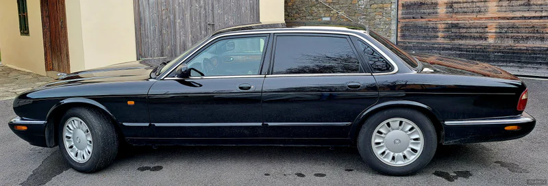 1998 Jaguar Xj8 in Graz 3
