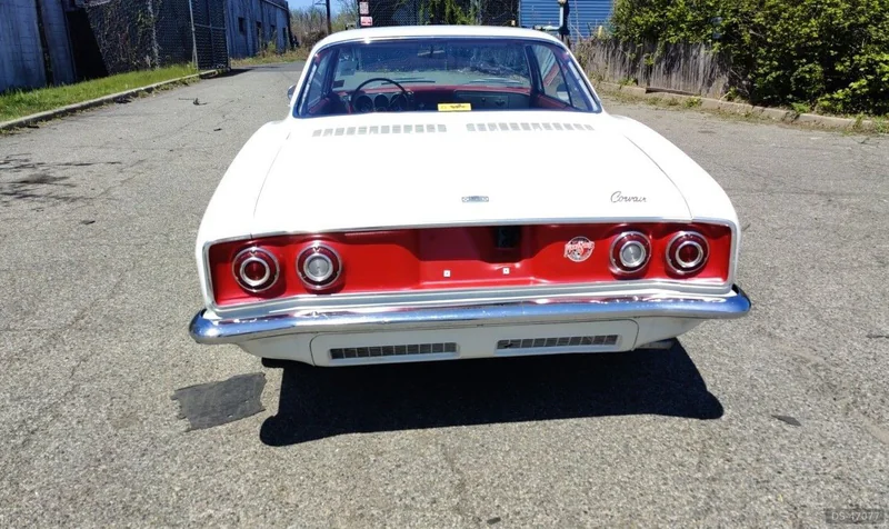 1965 Chevrolet Corvair in London 4