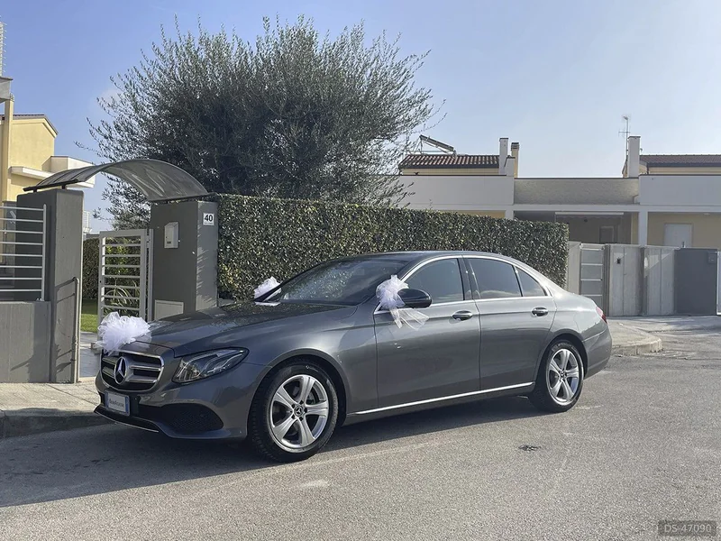 2017 Mercedes-Benz E Class in Bari 3