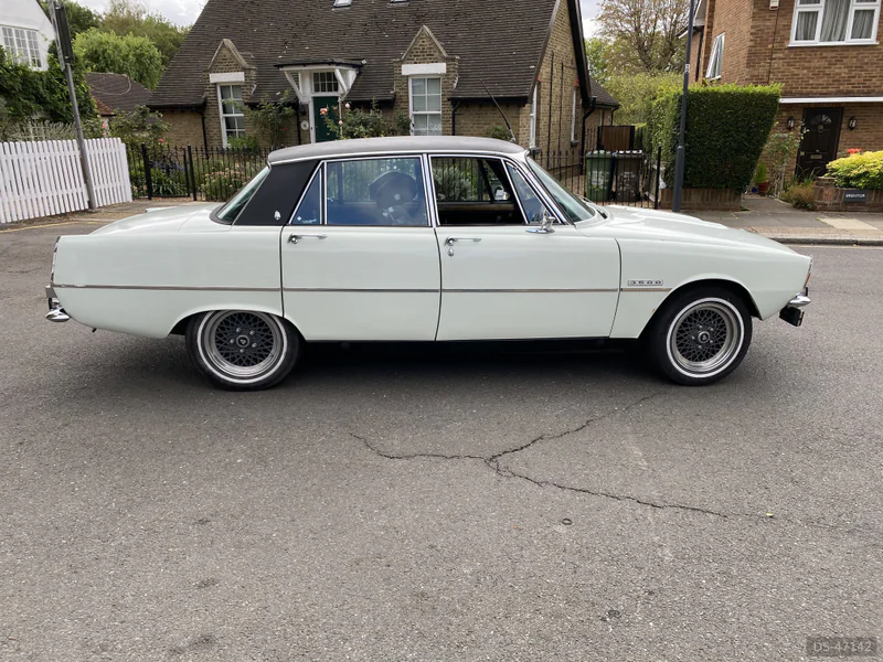 1974 Rover P6 3500 Auto in London 6