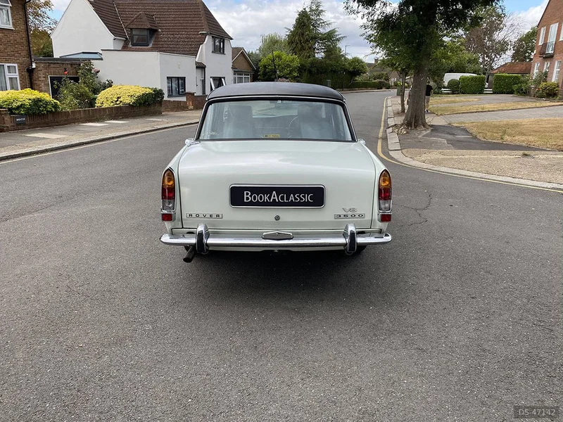 1974 Rover P6 3500 Auto in London 5
