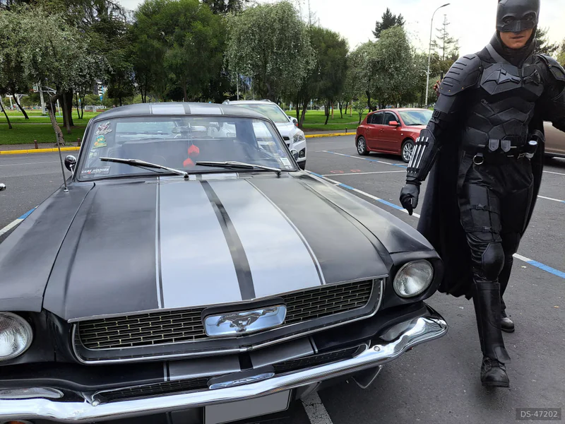 1966 Ford Mustang in Quito 2