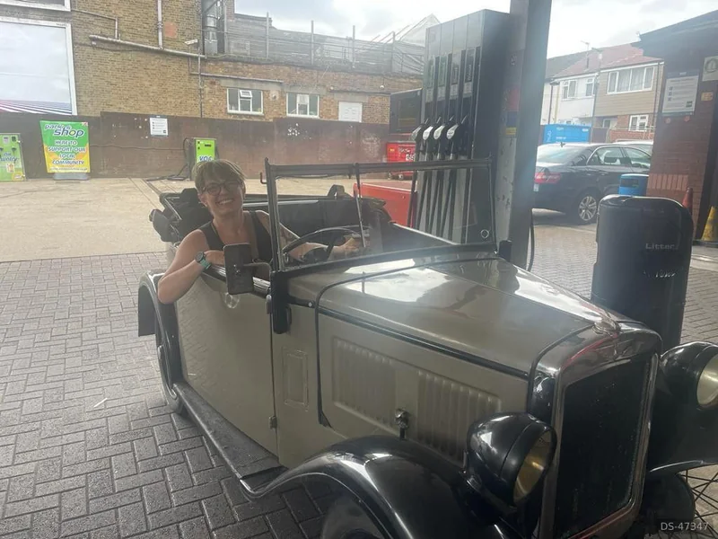 1932 Austin Opal in London 5