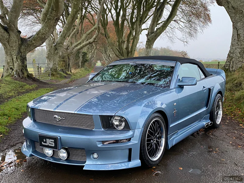 2006 Ford Mustang Convertible in Southport 8