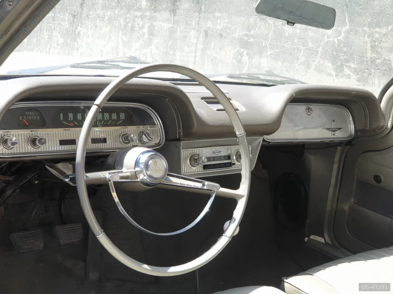 1962 Chevrolet Corvair in Bex 3