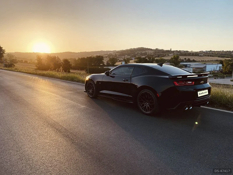 2018 Chevrolet Camaro in Roma 7