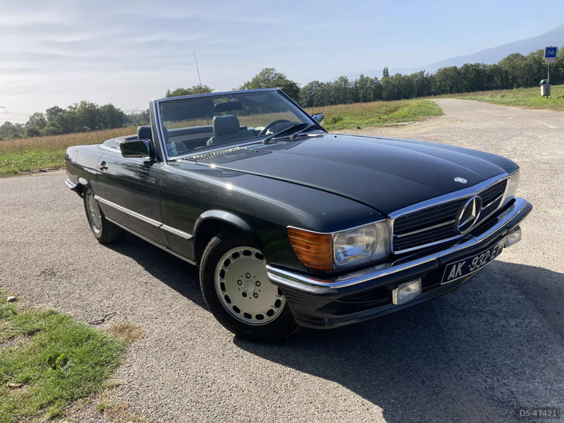 1987 Mercedes-Benz 300 SL - R107 in Ferney Voltaire 4
