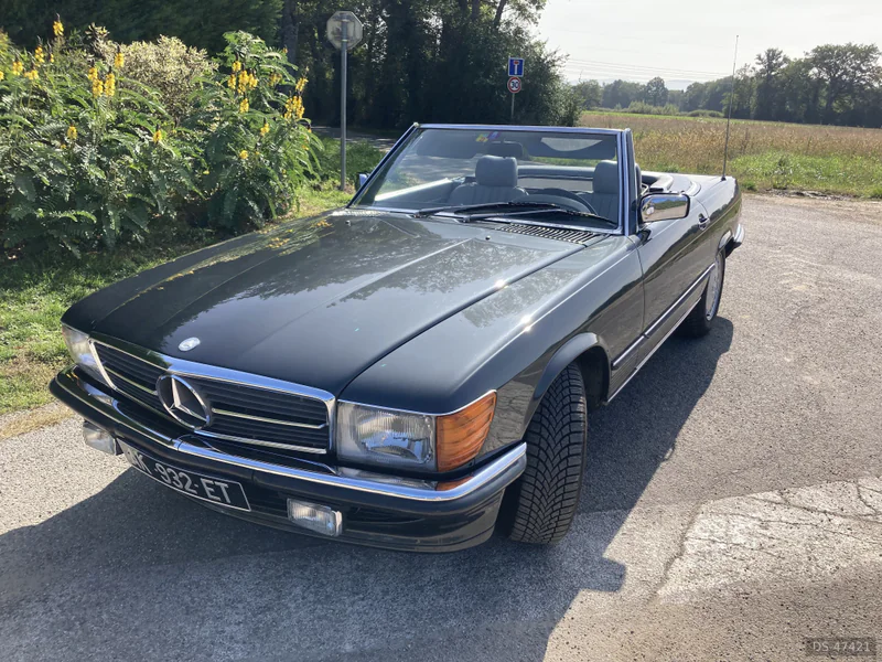 1987 Mercedes-Benz 300 SL - R107 in Ferney Voltaire 5