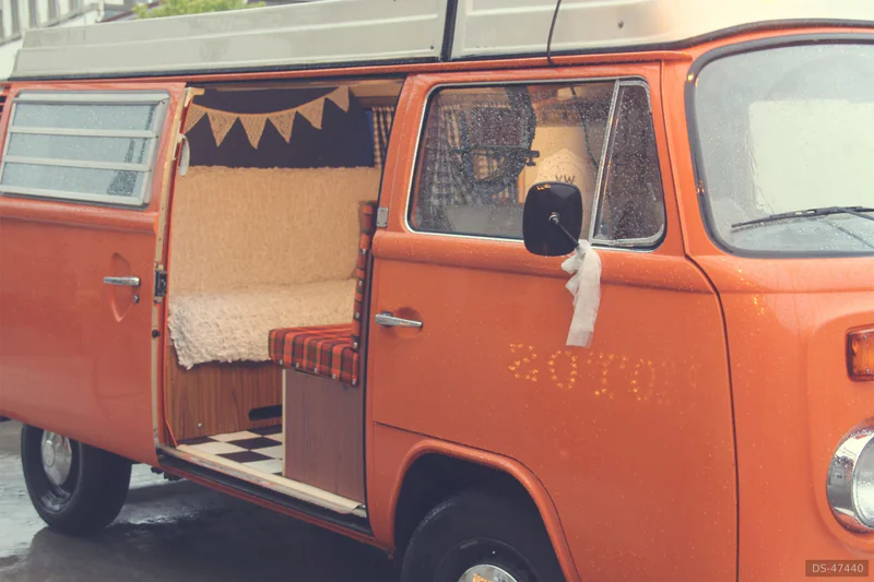 1975 Volkswagen T2 in Bern 11