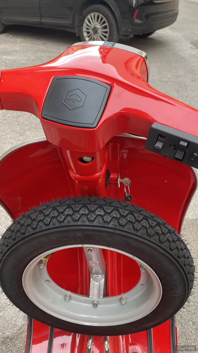 1981 Piaggio Vespa Special 50 in Palermo 2