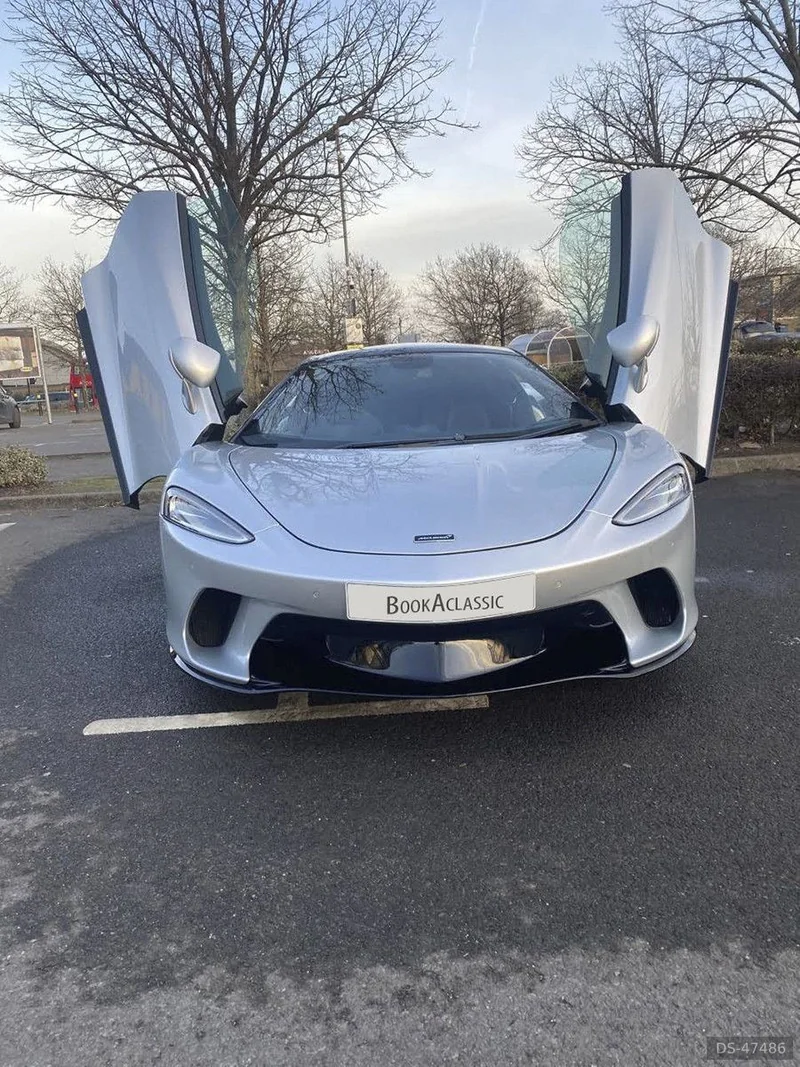 2020 McLaren Gt in London 4