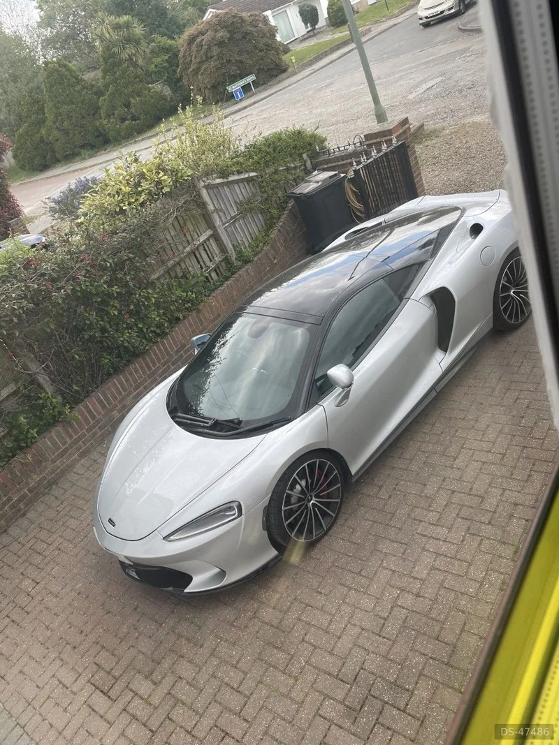 2020 McLaren Gt in London 6