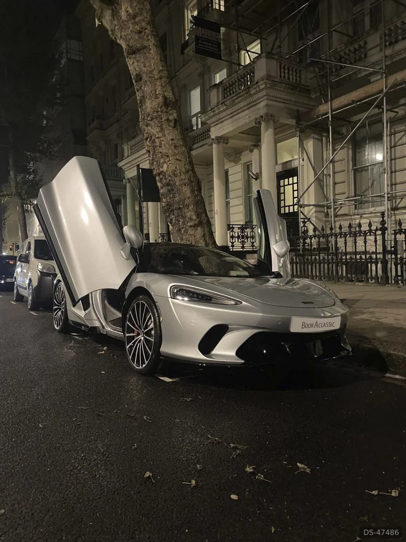2020 McLaren Gt in London