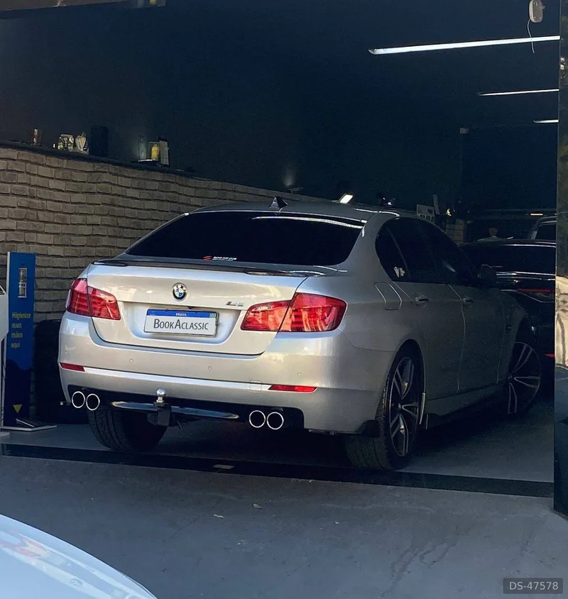 2011 BMW M5 in São Paulo 8