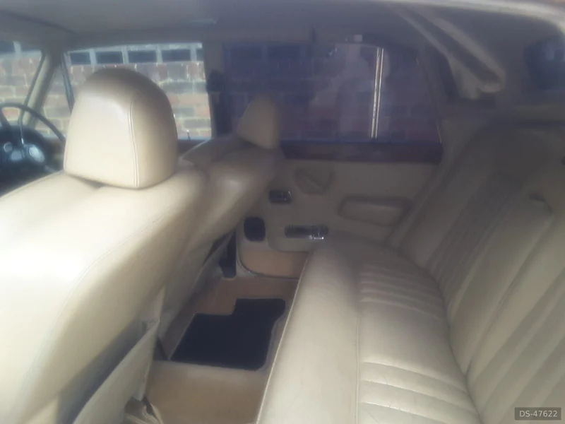 1974 Rolls-Royce Silver Shadow in Beaconsfield 6