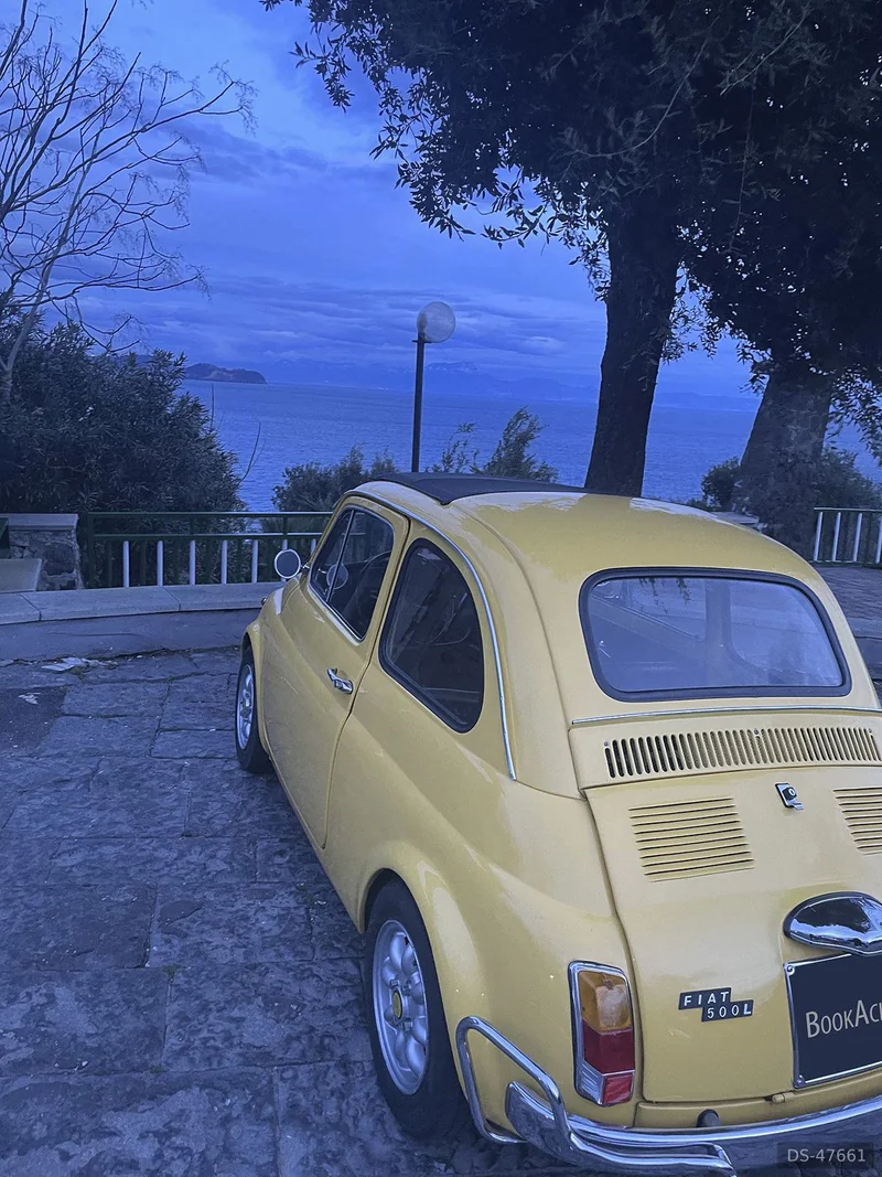1970 Fiat 500 in Napoli 5