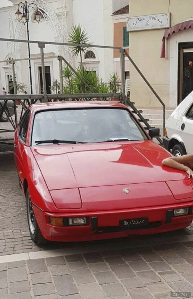1982 Porsche 1957 924 in Cerignola 2