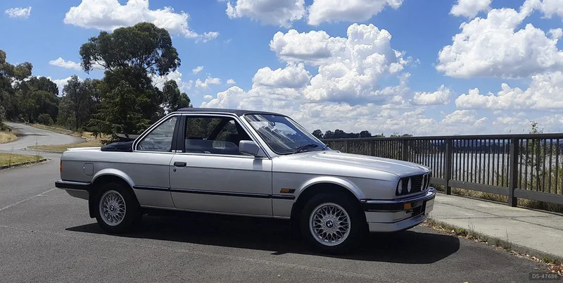 1986 BMW E30 in Banyule 5
