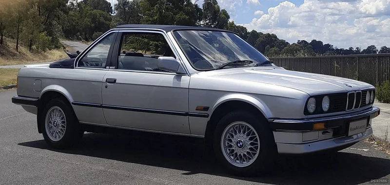 1986 BMW E30 in Banyule 8