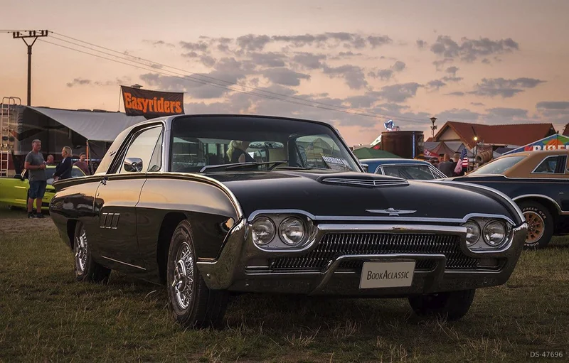 1962 Ford Thunderbird in Praha 2