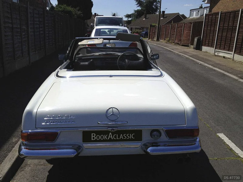 1968 Mercedes-Benz Pagoda in Cheshunt 6