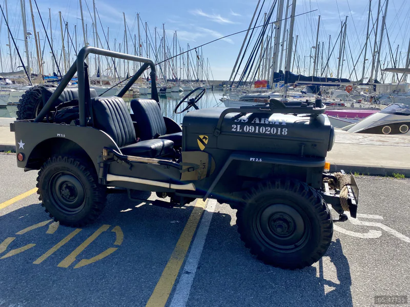 1951 Jeep Willys Cj3A in Barcelona 9