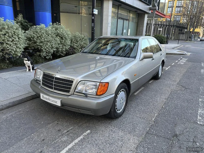 1993 Mercedes-Benz 400se in London 1