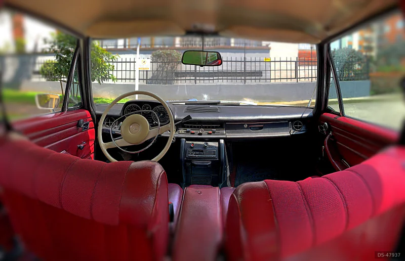 1971 Mercedes-Benz 1971 in Bogotá 3