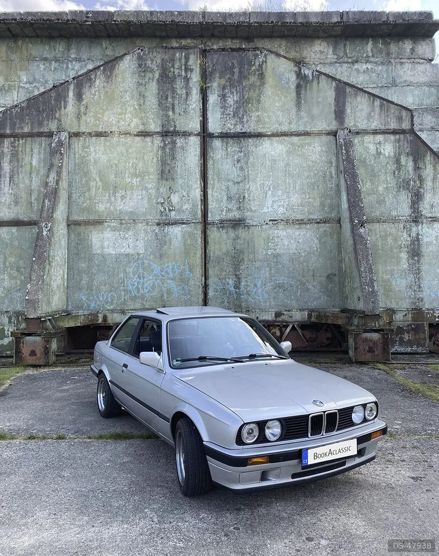 1989 BMW E30