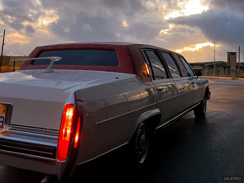1985 Cadillac Fleetwood in Esposende 2