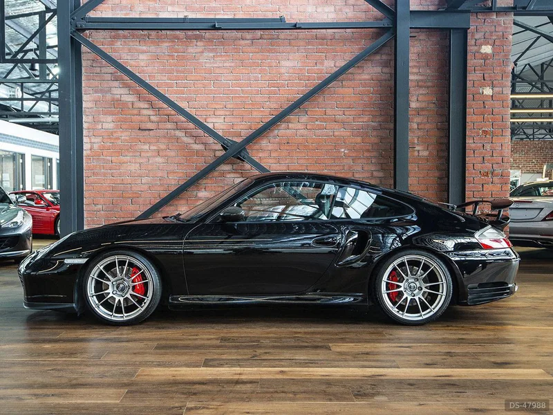 1997 Porsche 996 in London
