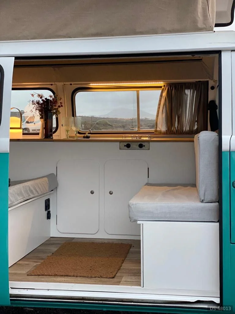 1982 Volkswagen T2 in Arrecife 6