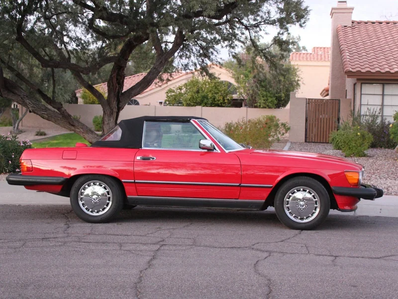 1987 Mercedes-Benz 560SL