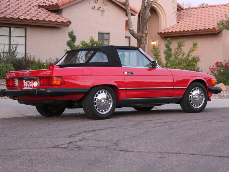 1987 Mercedes-Benz 560SL