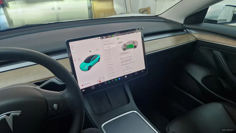 2022 Tesla Model 3 in Košice 2