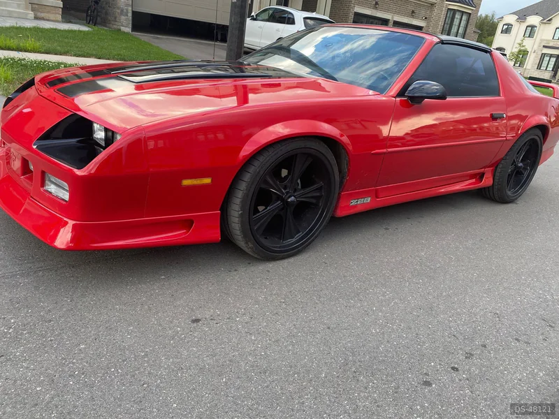 1992 Chevrolet Camaro Z28 in Brampton 5