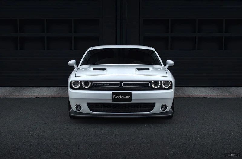 2015 Dodge Challenger in Praha 2