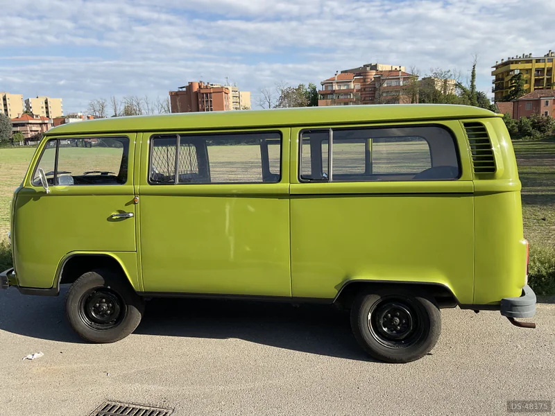1976 Volkswagen T2 in Milano 2