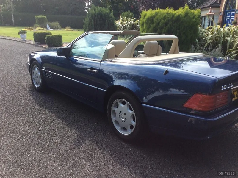 1990 Mercedes-Benz R129 500 Se in Cambridge 3