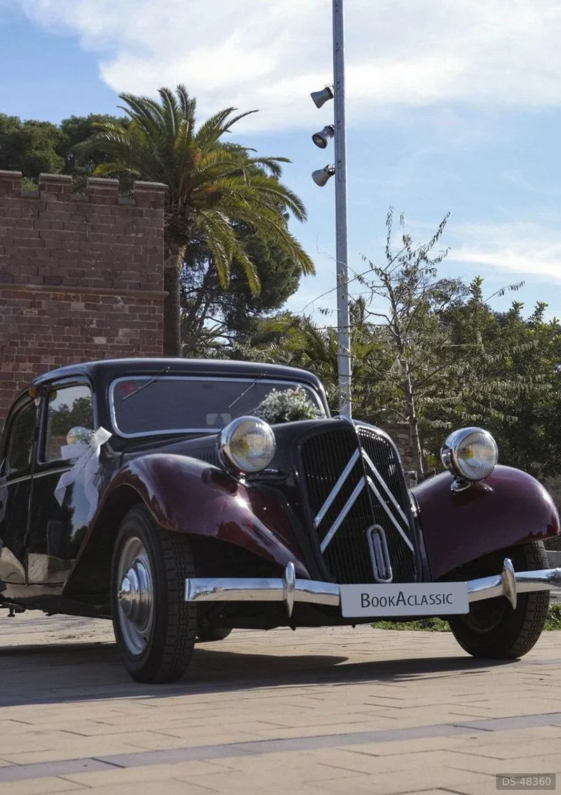 1952 Citroen 11b in Castelldefels 6
