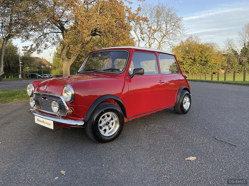 1982 Austin Mini in London 4