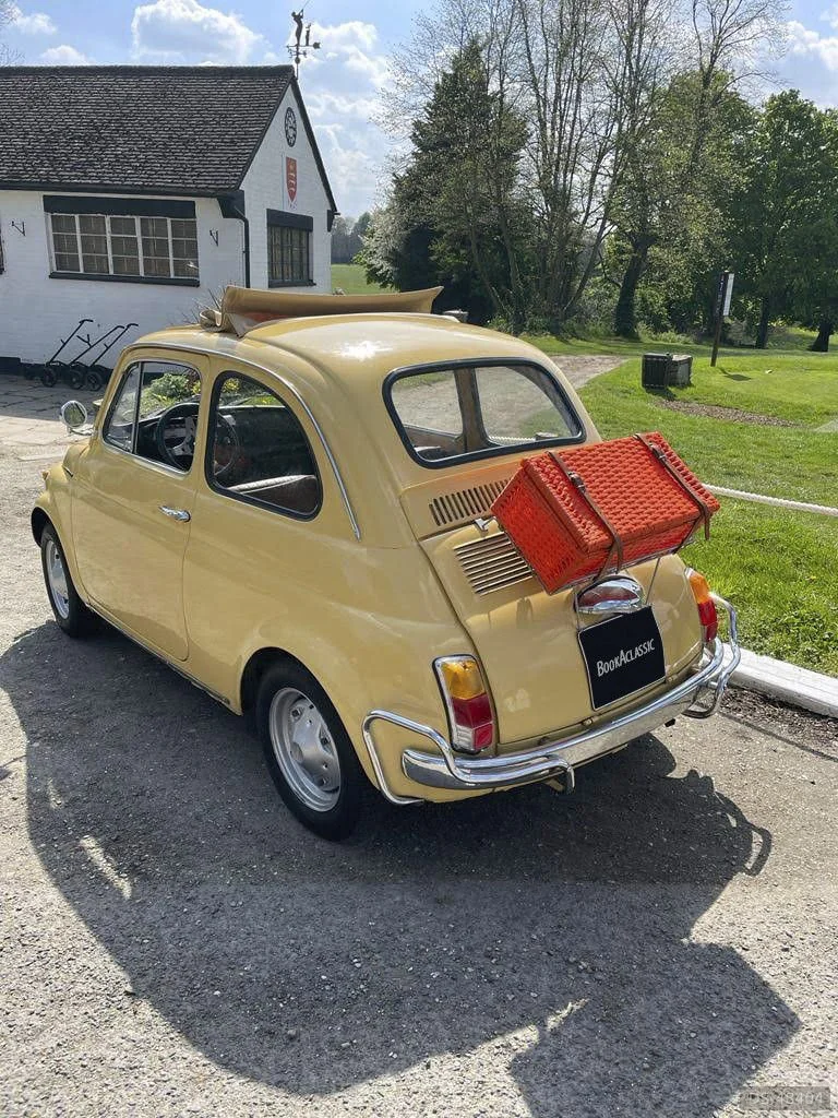 1972 Fiat 500 in London 7