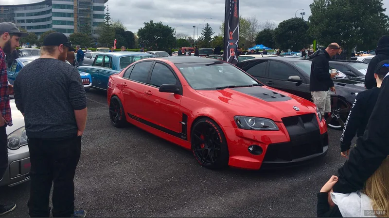 2007 Holden Hsv R8 in Wellington 2